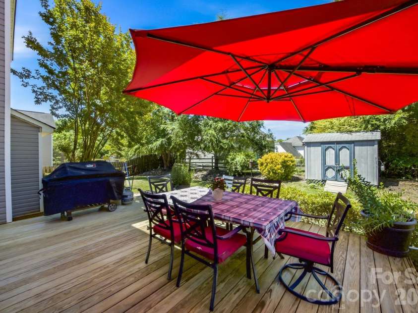 198 Glenn Allen Road, Mooresville, NC 28115.  MLS# CAR4382686, YatesRealty ID 22805. 