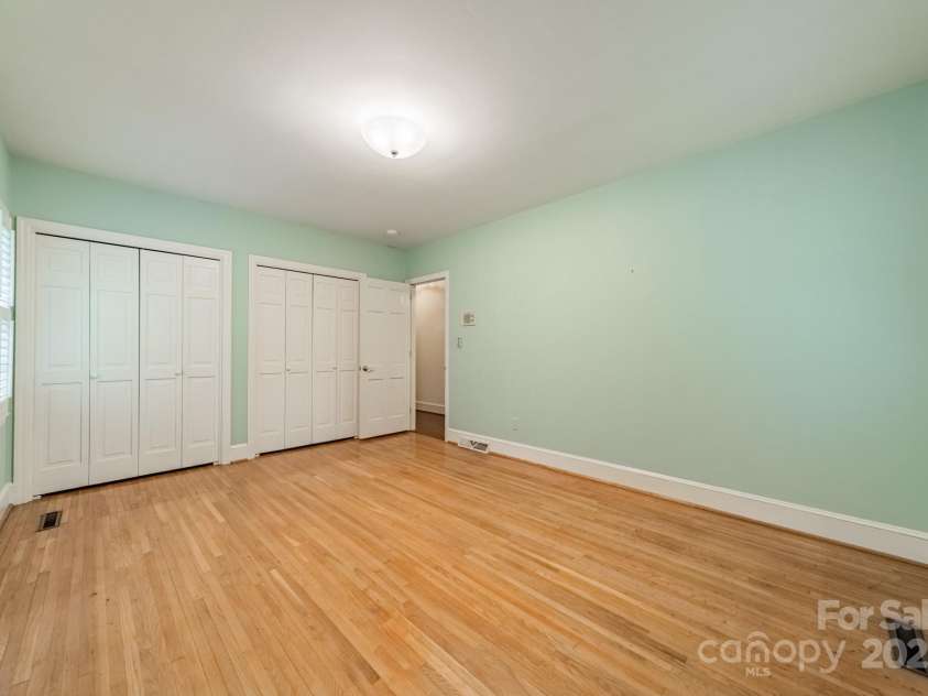 532 Courtney Lane, Matthews, NC 28105.  MLS# CAR4252271, YatesRealty ID 22805. Bedroom 3