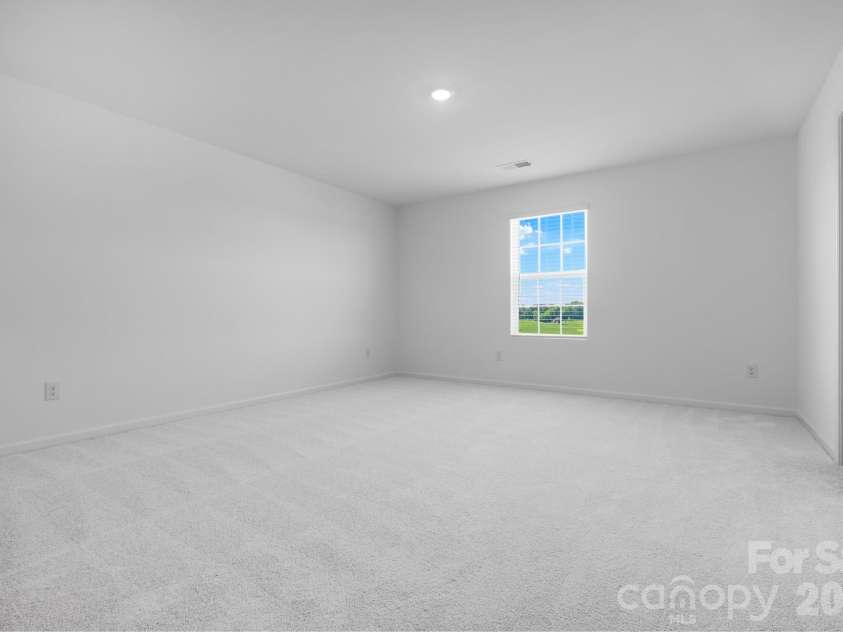 4129 Oxford Glen Drive, Claremont, NC 28610.  MLS# CAR4380530, YatesRealty ID 22806. 