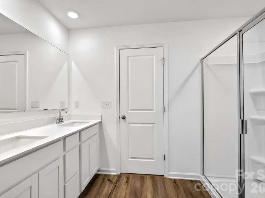 4129 Oxford Glen Drive, Claremont, NC 28610.  MLS# CAR4380530, YatesRealty ID 22806. 