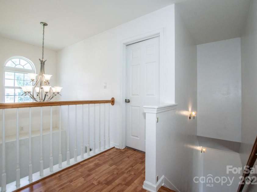 198 Devon Forest Drive, Mooresville, NC 28115.  MLS# CAR4275077, YatesRealty ID 22807. 2nd Floor Hallway