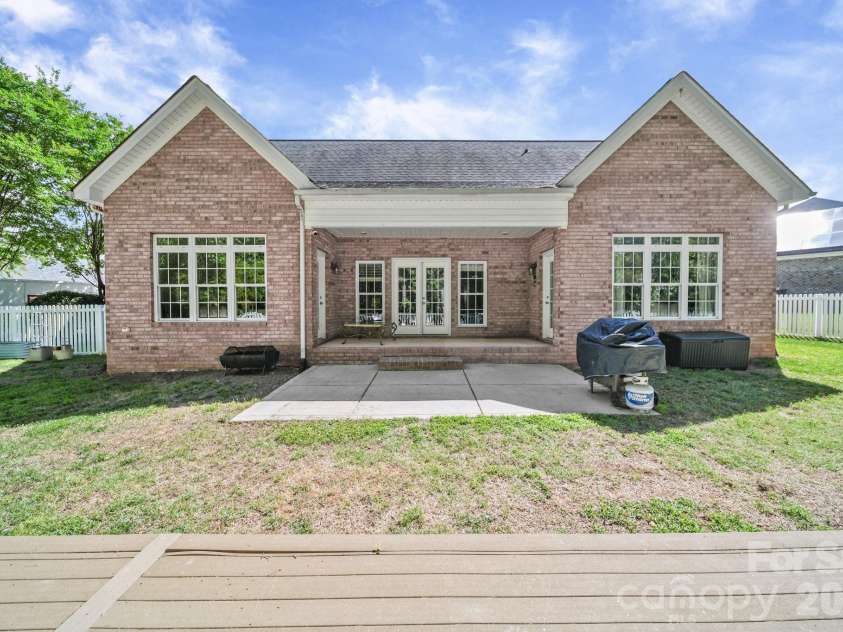 234 Lagoda Drive, Locust, NC 28097.  MLS# CAR4368976, YatesRealty ID 22807. 