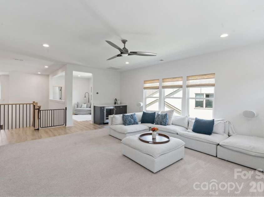 14109 Pinoli Pine Circle, Huntersville, NC 28078.  MLS# CAR4375355, YatesRealty ID 22809. 