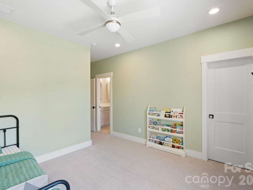 14109 Pinoli Pine Circle, Huntersville, NC 28078.  MLS# CAR4375355, YatesRealty ID 22809. 