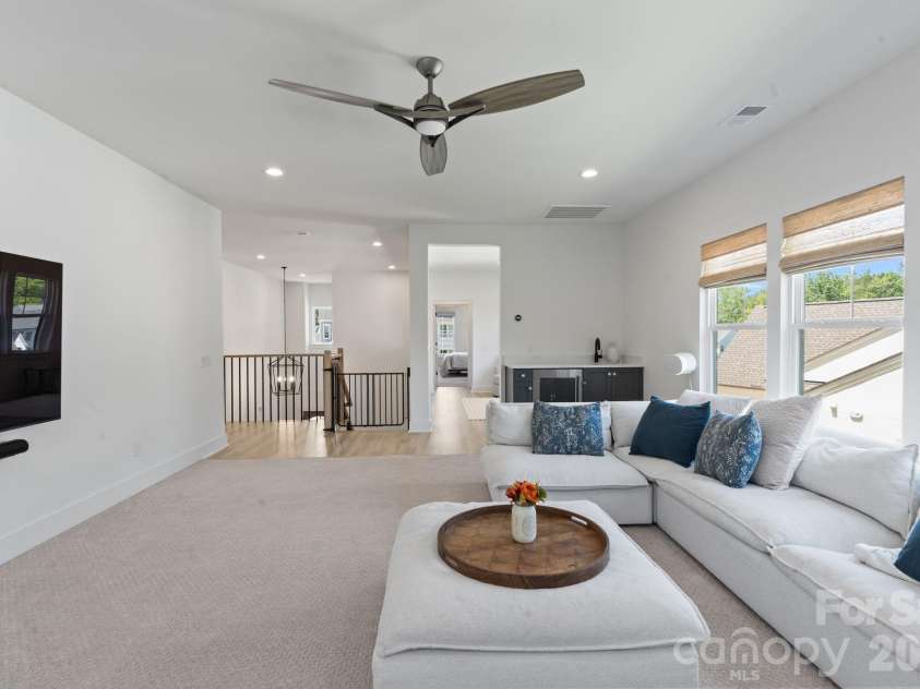 14109 Pinoli Pine Circle, Huntersville, NC 28078.  MLS# CAR4375355, YatesRealty ID 22809. Bonus area/loft