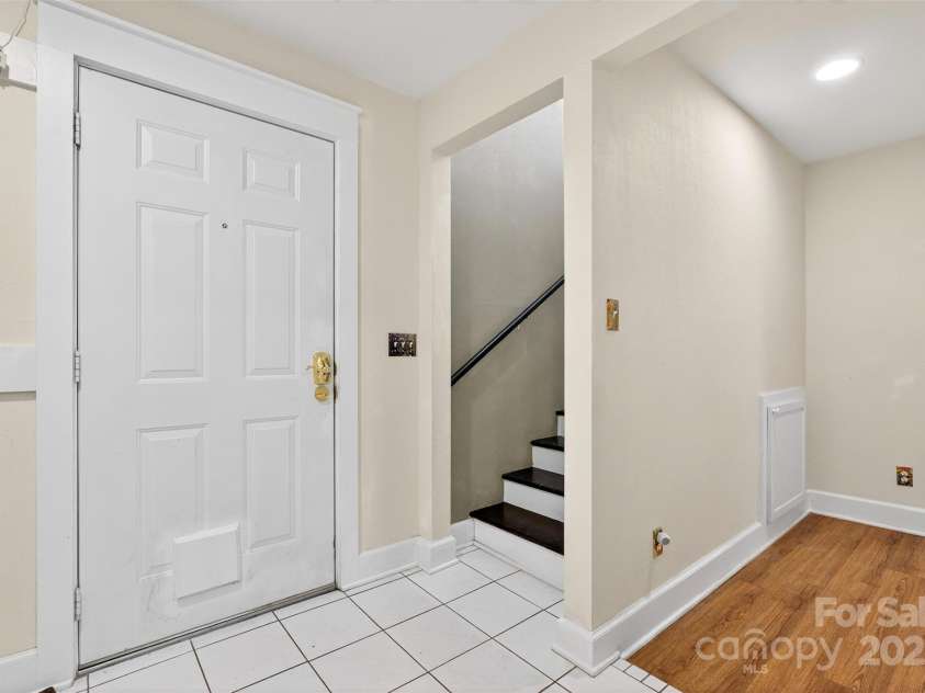 160 Howard Street, Tryon, NC 28782.  MLS# CAR4297948, YatesRealty ID 2281. 