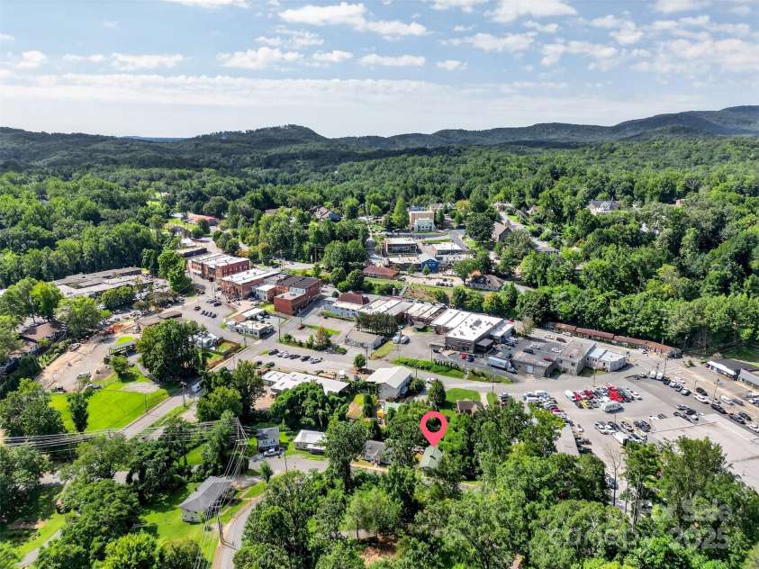 160 Howard Street, Tryon, NC 28782.  MLS# CAR4297948, YatesRealty ID 2281. 