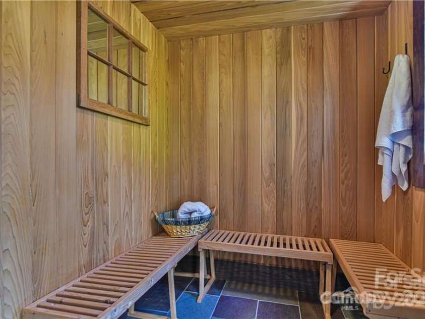 580 Freemont Drive, Leicester, NC 28748.  MLS# CAR4057787, YatesRealty ID 2281. 