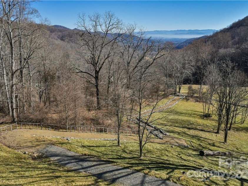 580 Freemont Drive, Leicester, NC 28748.  MLS# CAR4057787, YatesRealty ID 2281. 