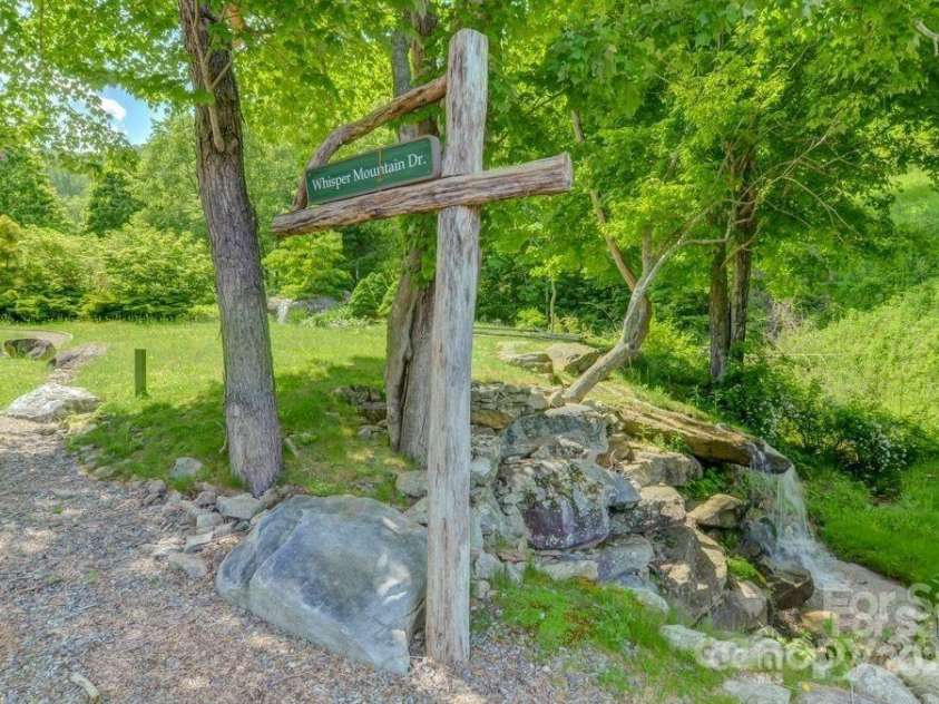 580 Freemont Drive, Leicester, NC 28748.  MLS# CAR4057787, YatesRealty ID 2281. 