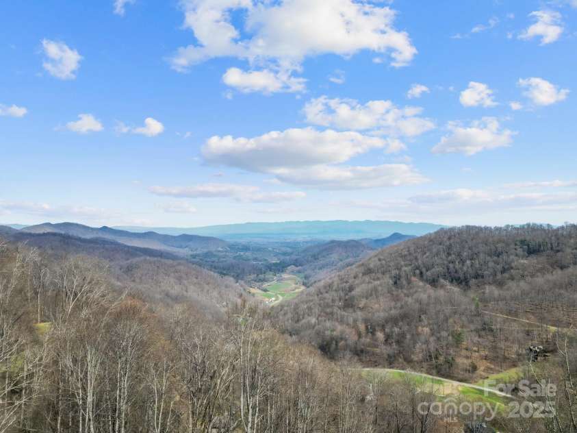 580 Freemont Drive, Leicester, NC 28748.  MLS# CAR4057787, YatesRealty ID 2281. 
