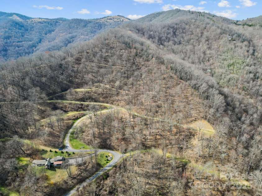 580 Freemont Drive, Leicester, NC 28748.  MLS# CAR4057787, YatesRealty ID 2281. 