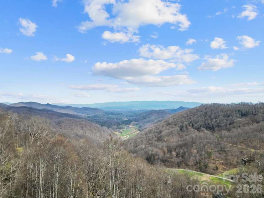 580 Freemont Drive, Leicester, NC 28748.  MLS# CAR4057787, YatesRealty ID 2281. 