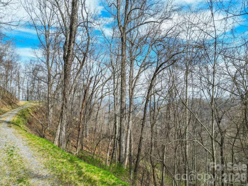 580 Freemont Drive, Leicester, NC 28748.  MLS# CAR4057787, YatesRealty ID 2281. 