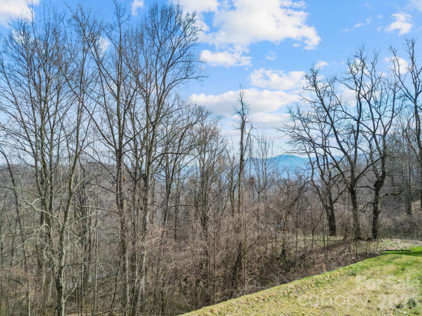 580 Freemont Drive, Leicester, NC 28748.  MLS# CAR4057787, YatesRealty ID 2281. 