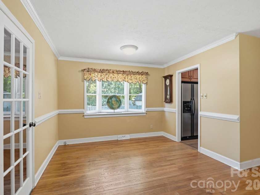 624 Patricia Avenue, Harrisburg, NC 28075.  MLS# CAR4382091, YatesRealty ID 22810. 