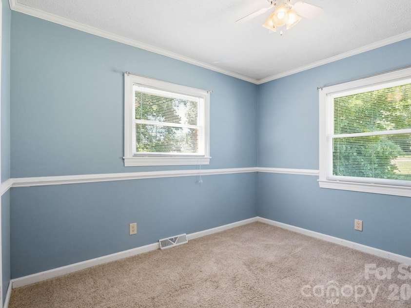 624 Patricia Avenue, Harrisburg, NC 28075.  MLS# CAR4382091, YatesRealty ID 22810. 