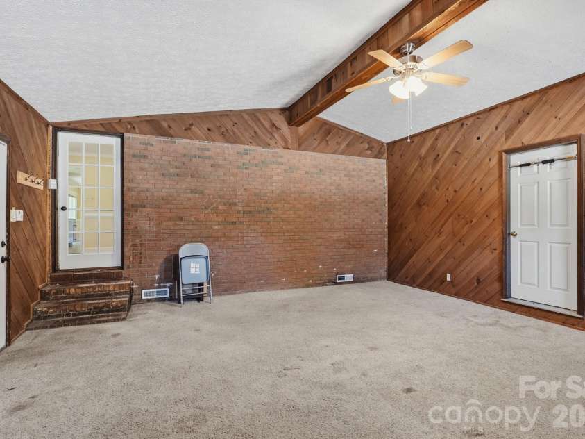 624 Patricia Avenue, Harrisburg, NC 28075.  MLS# CAR4382091, YatesRealty ID 22810. 