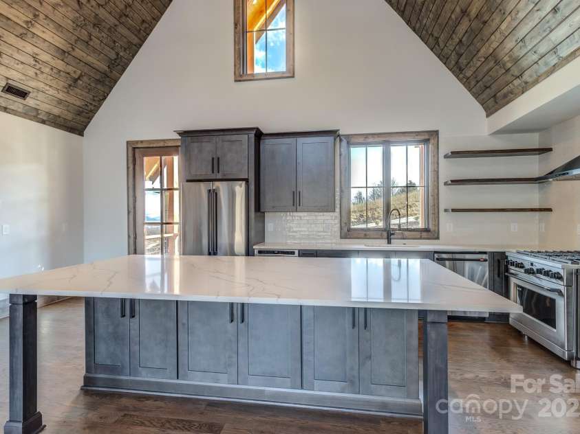 438 Sky Rock Trail, Banner Elk, NC 28604.  MLS# CAR4270077, YatesRealty ID 22811. 