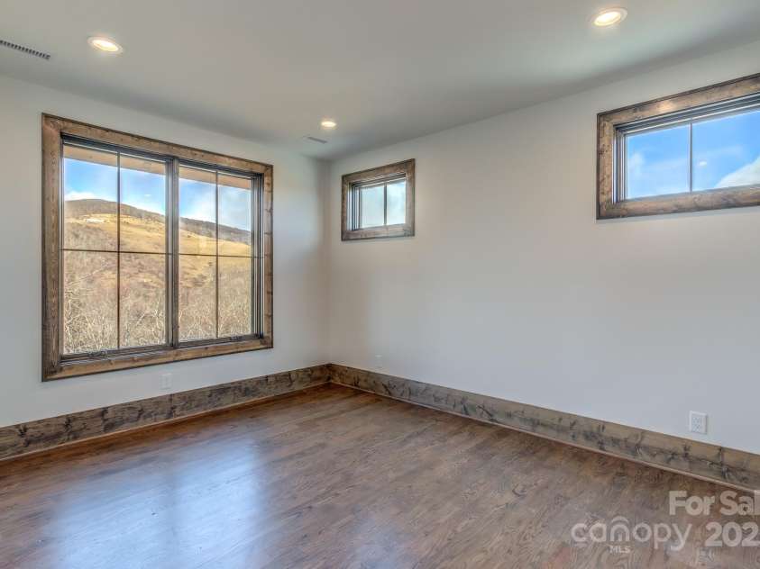 438 Sky Rock Trail, Banner Elk, NC 28604.  MLS# CAR4270077, YatesRealty ID 22811. 