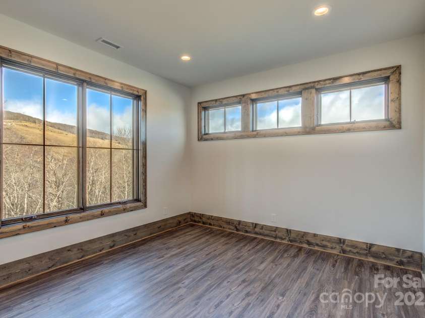 438 Sky Rock Trail, Banner Elk, NC 28604.  MLS# CAR4270077, YatesRealty ID 22811. 