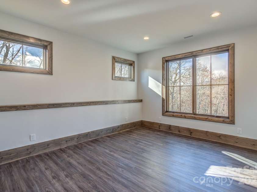 438 Sky Rock Trail, Banner Elk, NC 28604.  MLS# CAR4270077, YatesRealty ID 22811. 