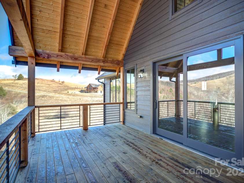 438 Sky Rock Trail, Banner Elk, NC 28604.  MLS# CAR4270077, YatesRealty ID 22811. 