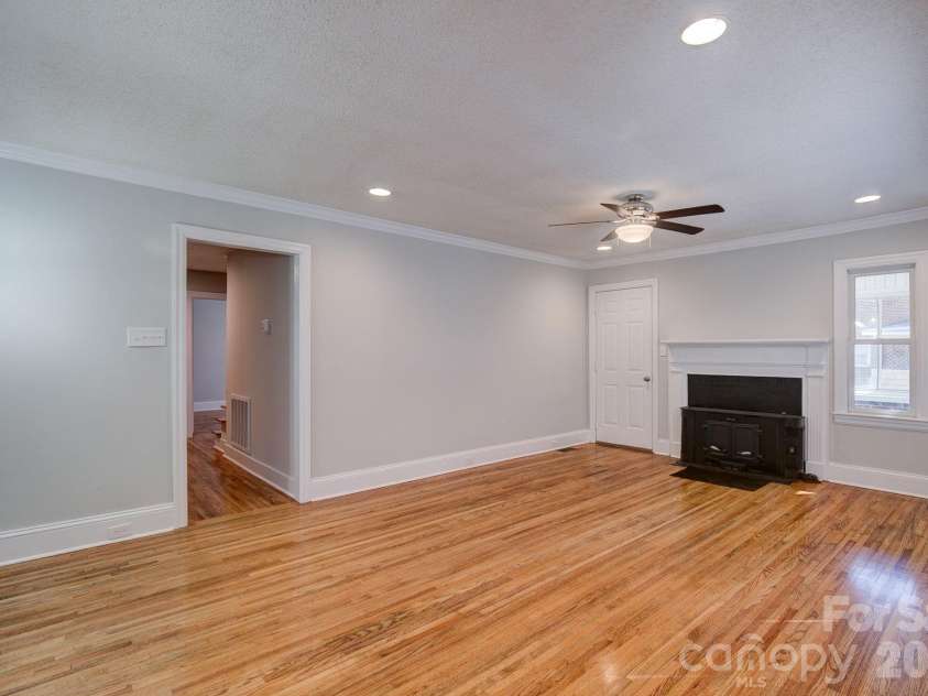 409 Maynard Street, Pageland, SC 29728.  MLS# CAR4370683, YatesRealty ID 22812. 