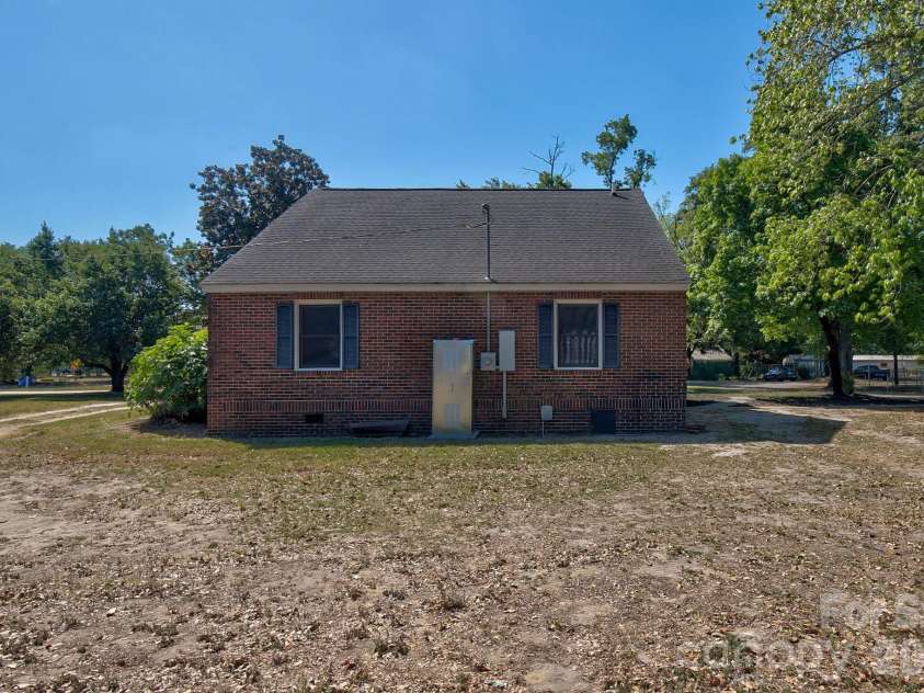 409 Maynard Street, Pageland, SC 29728.  MLS# CAR4370683, YatesRealty ID 22812. 