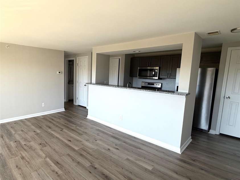 1604 Arlyn Circle, Charlotte, NC 28213.  MLS# CAR4393622, YatesRealty ID 22813. 