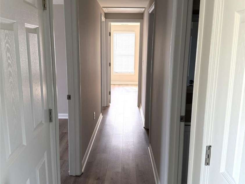 1604 Arlyn Circle, Charlotte, NC 28213.  MLS# CAR4393622, YatesRealty ID 22813. 