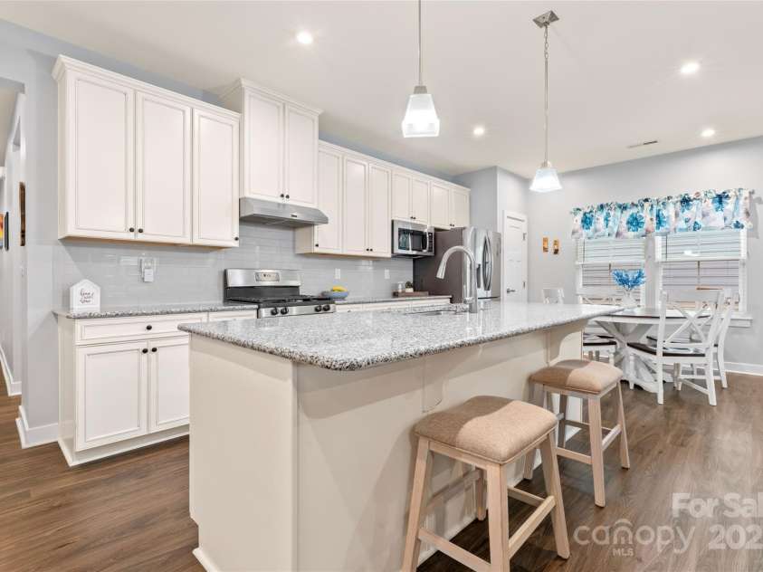 5079 Skyfest Drive, Charlotte, NC 28215.  MLS# CAR4263982, YatesRealty ID 22813. 