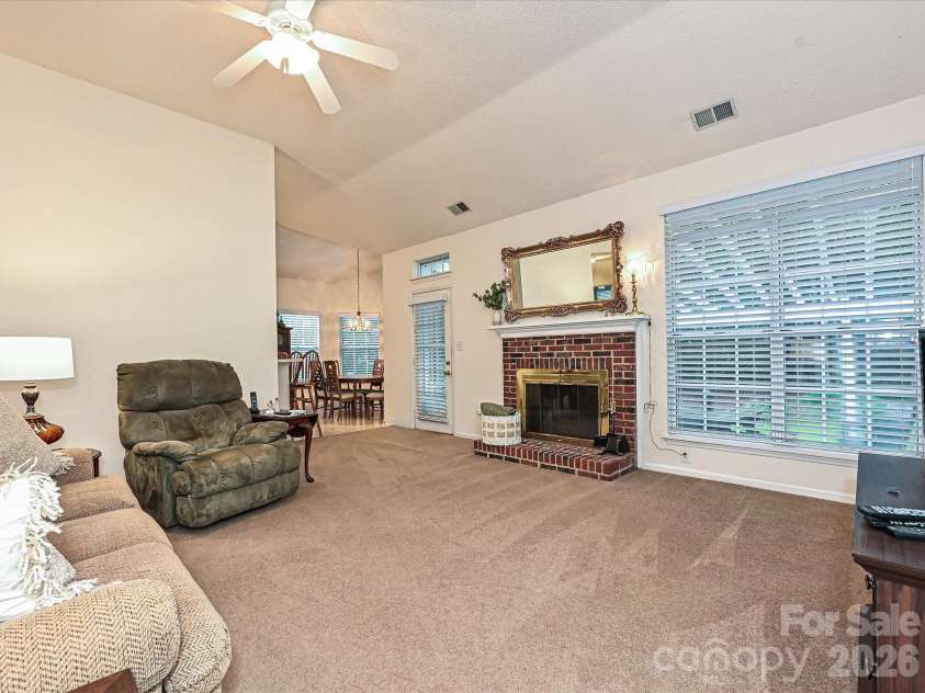 5607 Oak Drive, Charlotte, NC 28216.  MLS# CAR4291092, YatesRealty ID 22814. 