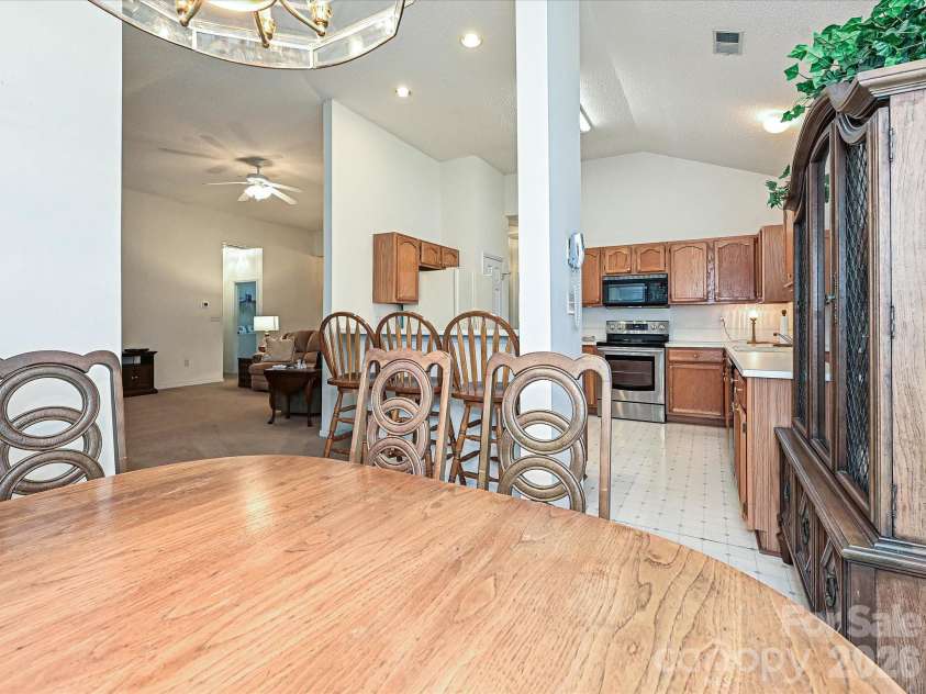 5607 Oak Drive, Charlotte, NC 28216.  MLS# CAR4291092, YatesRealty ID 22814. 