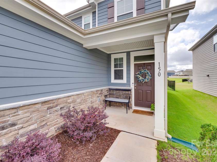 150 Bezelle Avenue, York, SC 29745.  MLS# CAR4269804, YatesRealty ID 22815. 