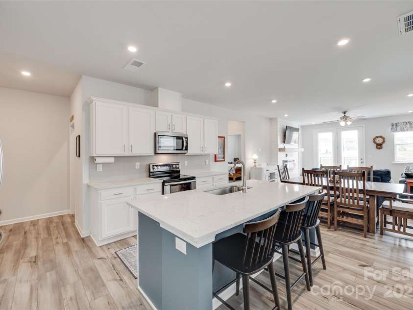 150 Bezelle Avenue, York, SC 29745.  MLS# CAR4269804, YatesRealty ID 22815. 
