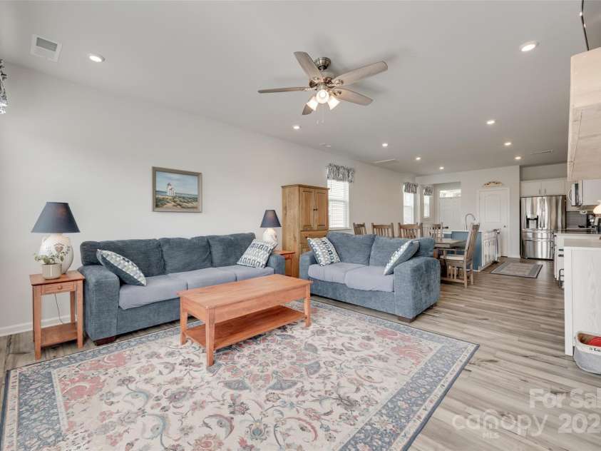 150 Bezelle Avenue, York, SC 29745.  MLS# CAR4269804, YatesRealty ID 22815. 