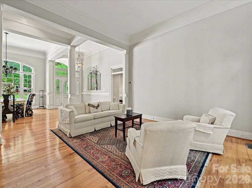 15001 Majestic Oak Drive, Charlotte, NC 28278.  MLS# CAR4381358, YatesRealty ID 22816. 