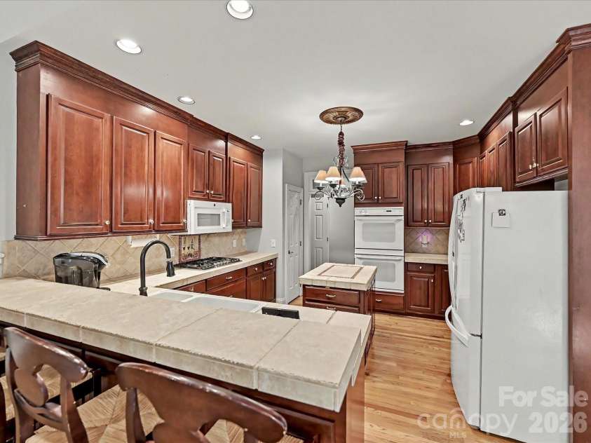 15001 Majestic Oak Drive, Charlotte, NC 28278.  MLS# CAR4381358, YatesRealty ID 22816. 