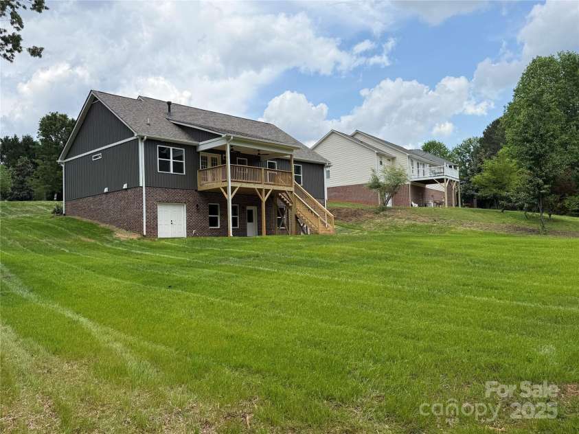 59 Browning Drive, Taylorsville, NC 28681.  MLS# CAR4184344, YatesRealty ID 22816. 