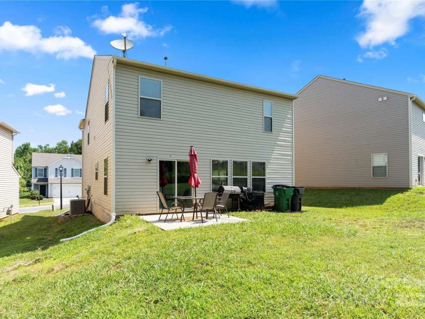 4732 Gibbons Link Road, Charlotte, NC 28269.  MLS# CAR4273619, YatesRealty ID 22817. 