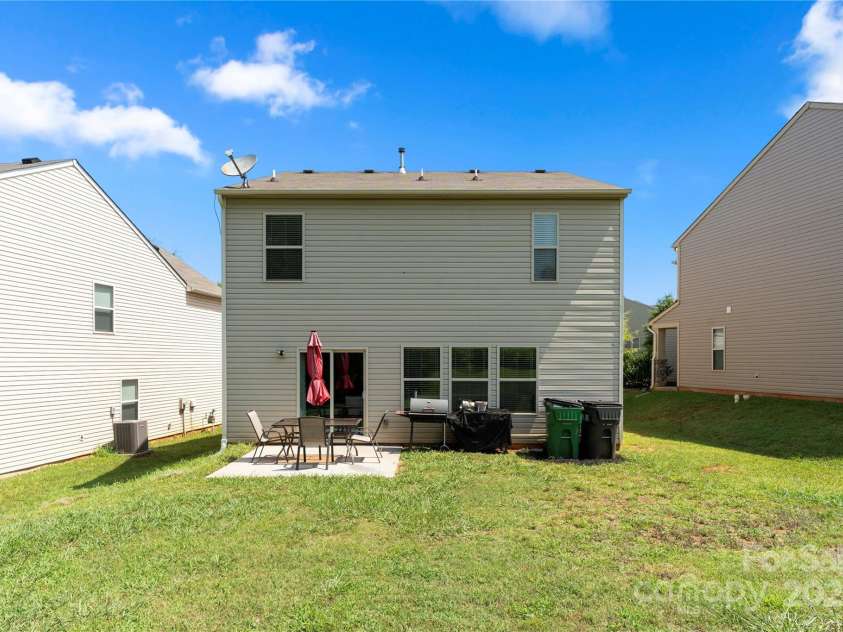 4732 Gibbons Link Road, Charlotte, NC 28269.  MLS# CAR4273619, YatesRealty ID 22817. Rear patio