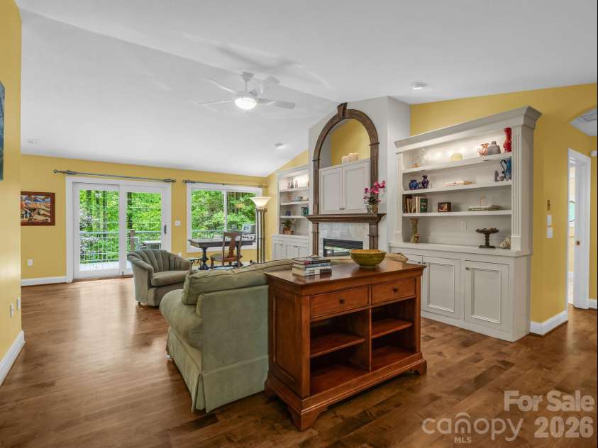 425 Winesap Boulevard, Lake Lure, NC 28746.  MLS# CAR4372379, YatesRealty ID 22818. 