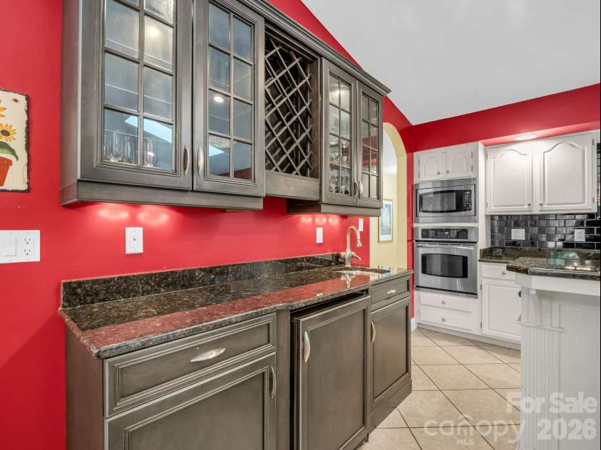 425 Winesap Boulevard, Lake Lure, NC 28746.  MLS# CAR4372379, YatesRealty ID 22818. 