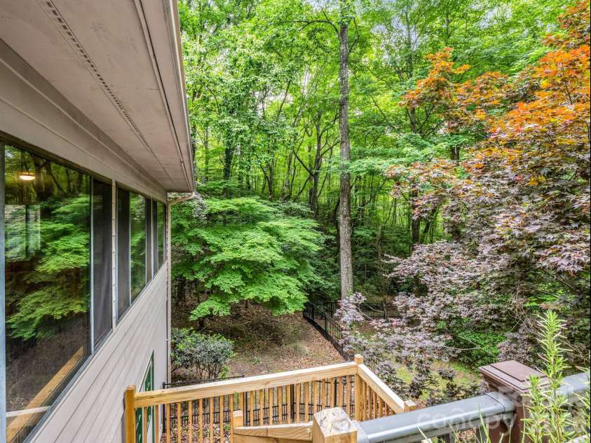 425 Winesap Boulevard, Lake Lure, NC 28746.  MLS# CAR4372379, YatesRealty ID 22818. 