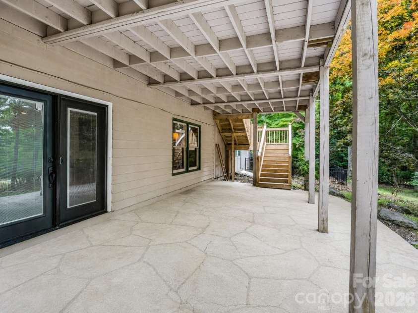 425 Winesap Boulevard, Lake Lure, NC 28746.  MLS# CAR4372379, YatesRealty ID 22818. 