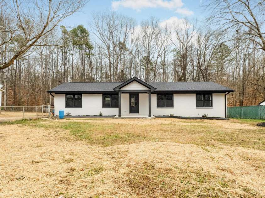375 Woodwedge Circle, Salisbury, NC 28144.  MLS# CAR4209653, YatesRealty ID 2282. 