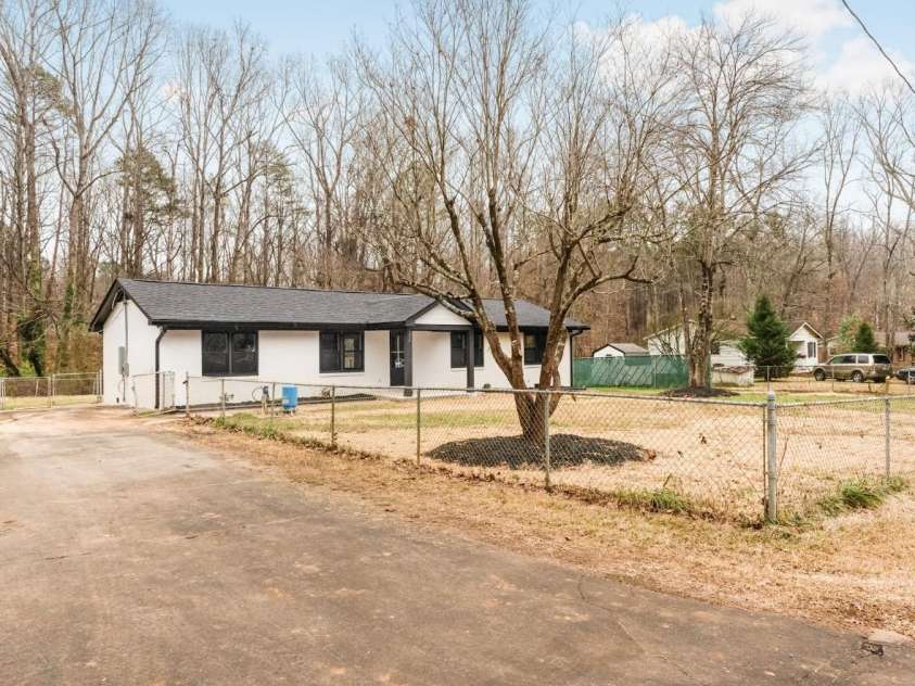 375 Woodwedge Circle, Salisbury, NC 28144.  MLS# CAR4209653, YatesRealty ID 2282. 