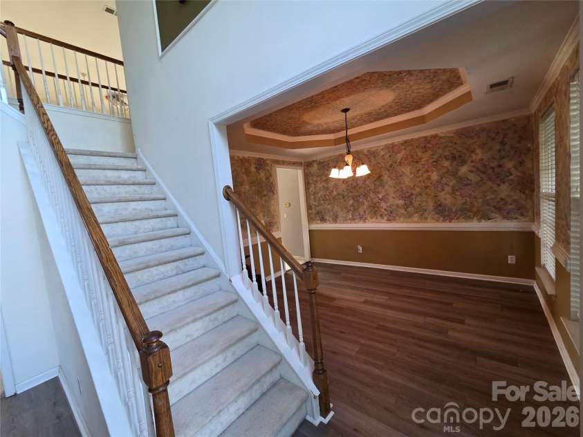 9120 Viscount Lane, Charlotte, NC 28269.  MLS# CAR4379989, YatesRealty ID 22820. 