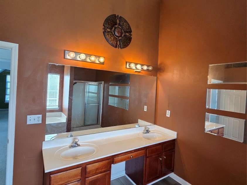 9120 Viscount Lane, Charlotte, NC 28269.  MLS# CAR4379989, YatesRealty ID 22820. 